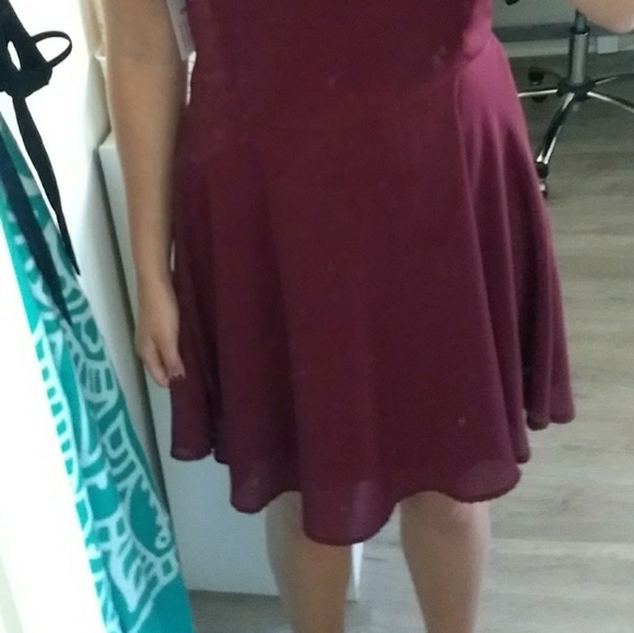 LucyLove Berry Dress | M - Picture 3 of 3